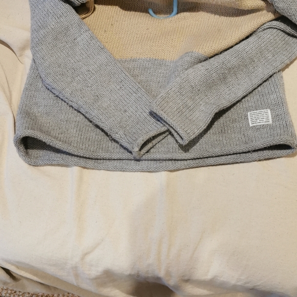 Knitted sweater - Picture 3 of 6